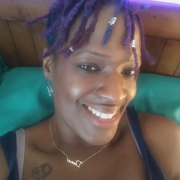 Meet your Posher, Dana - Picture 8 of 16